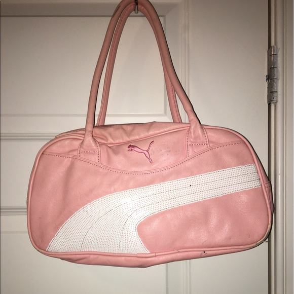 99 off Puma Handbags 🎉🎊Brand puma hand bag, color lt pink and