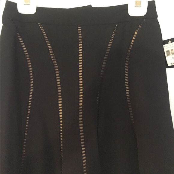 Black fit and flare skirt - Picture 2 of 2