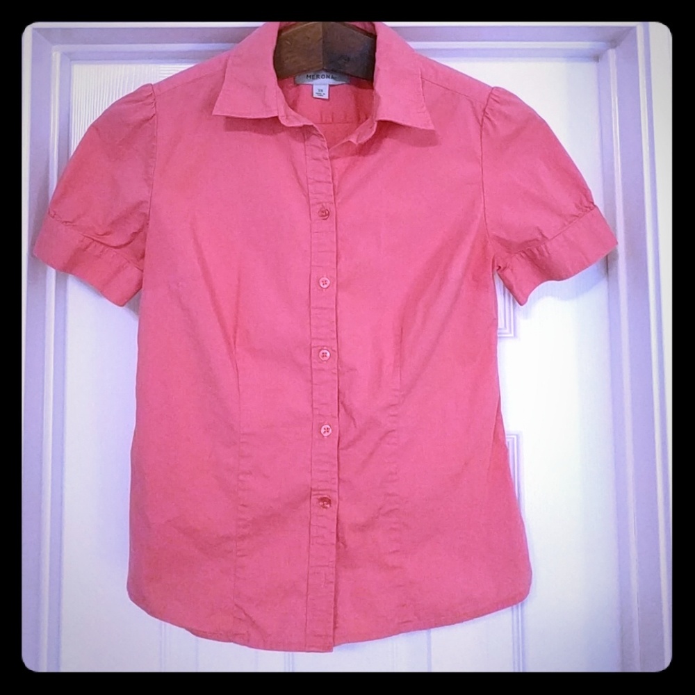 Coral short sleeve button up blouse