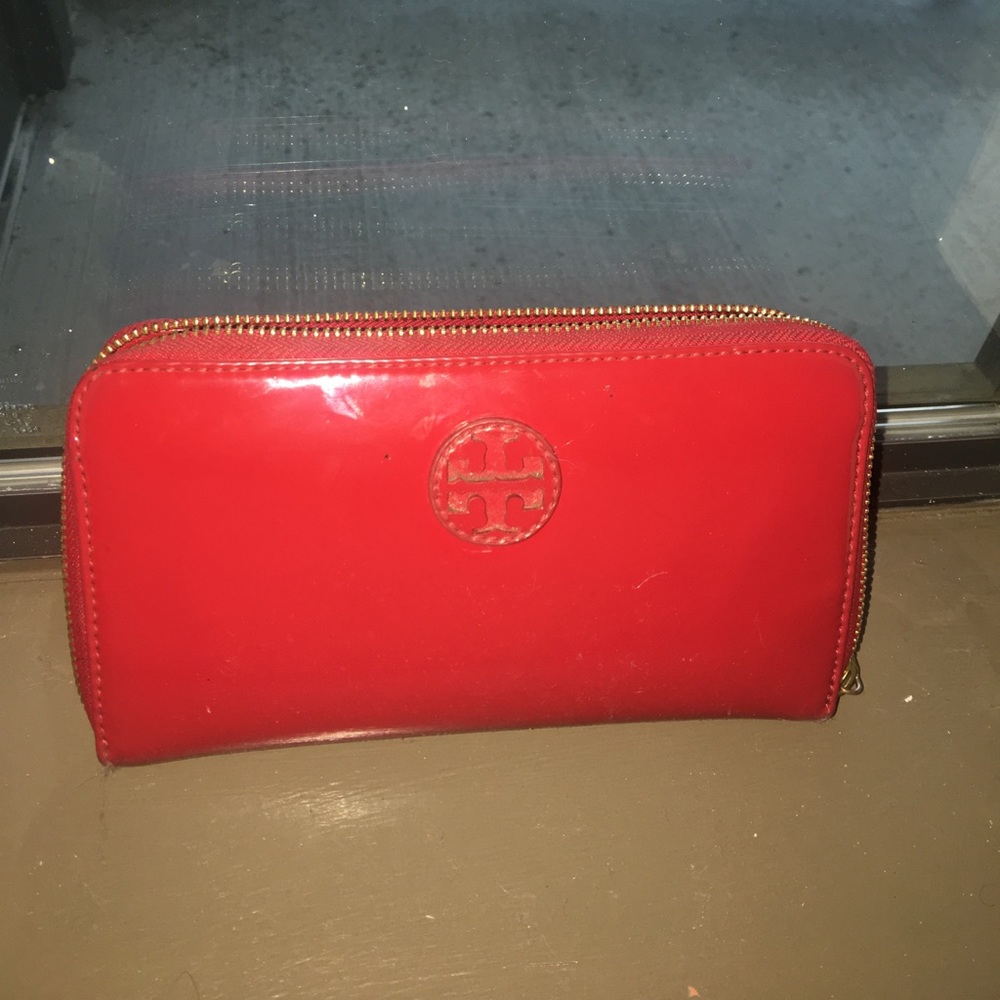 Tory Burch wallet