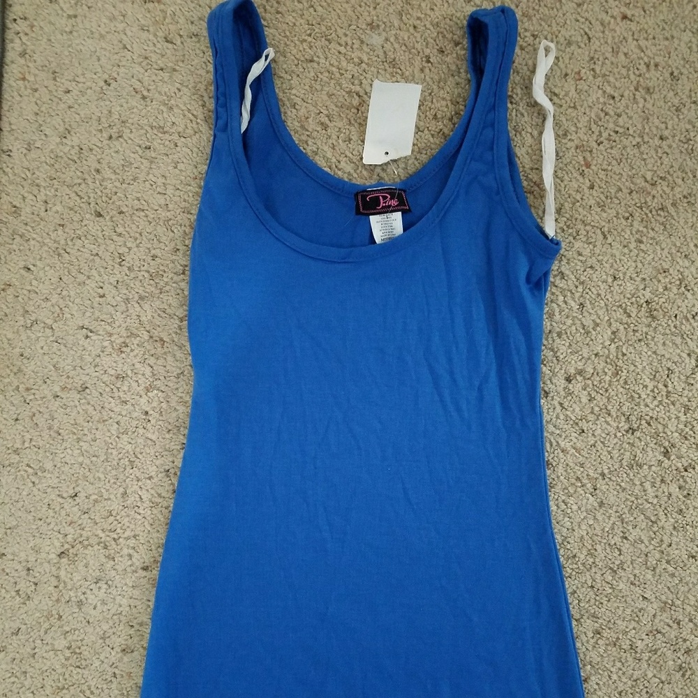 Pine royal blue tank, M. NWT.