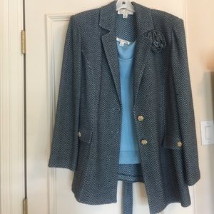 Blazer jacket and solid underpinning or tank