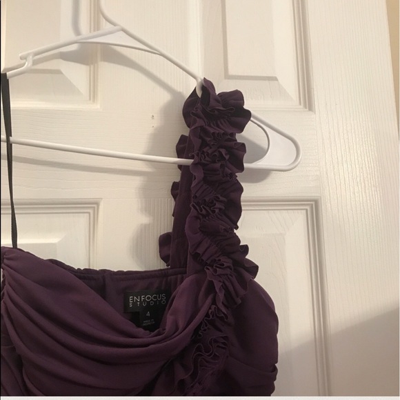 STUNNING DRESS - Picture 3 of 3