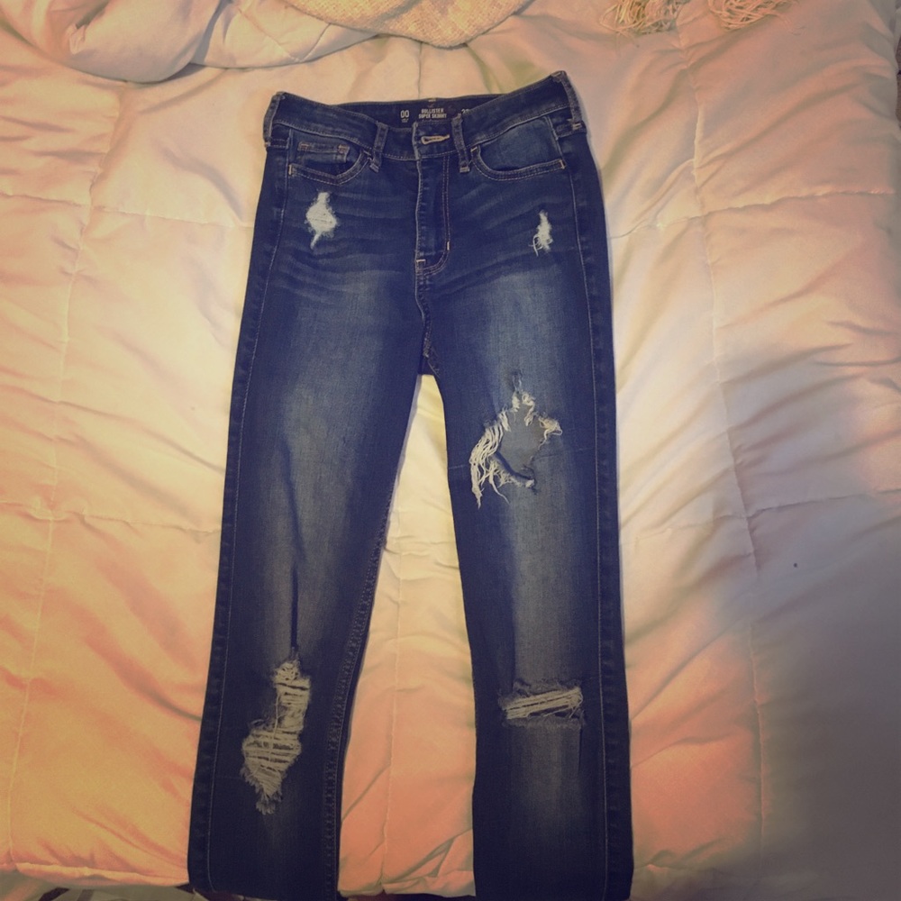 Hollister high rose super skinny ripped jeans.