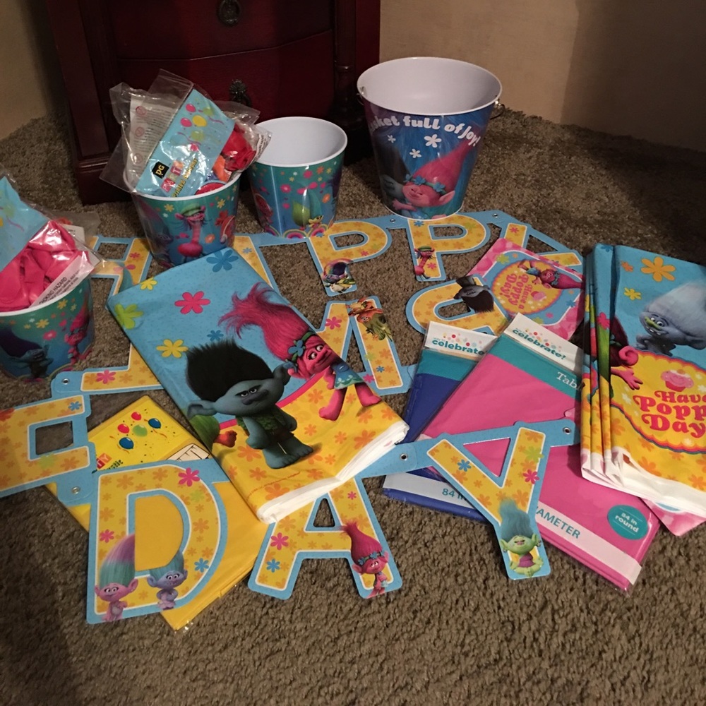 Trolls birthday supplies