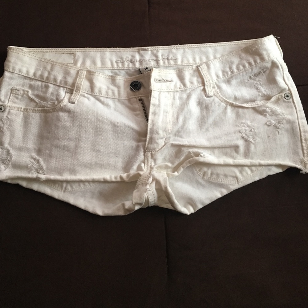 Abercrombie Kids White Distressed Short
