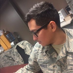 Meet your Posher, Anthony