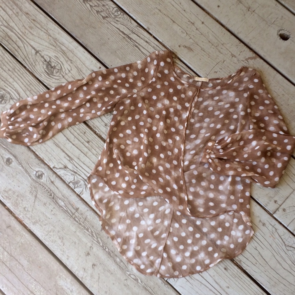 Sheer polka-dot high low top