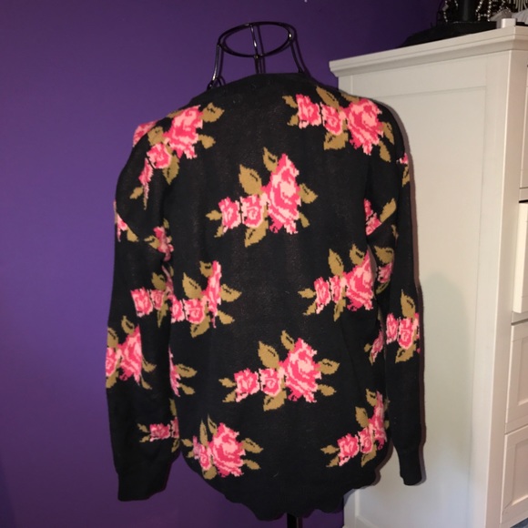 Floral Sweater - Picture 2 of 2