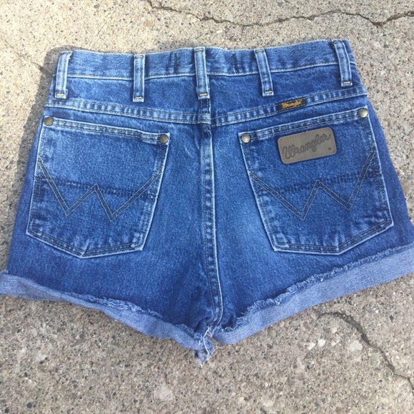 Wrangler Pants - Vintage Wrangle cut off shorts