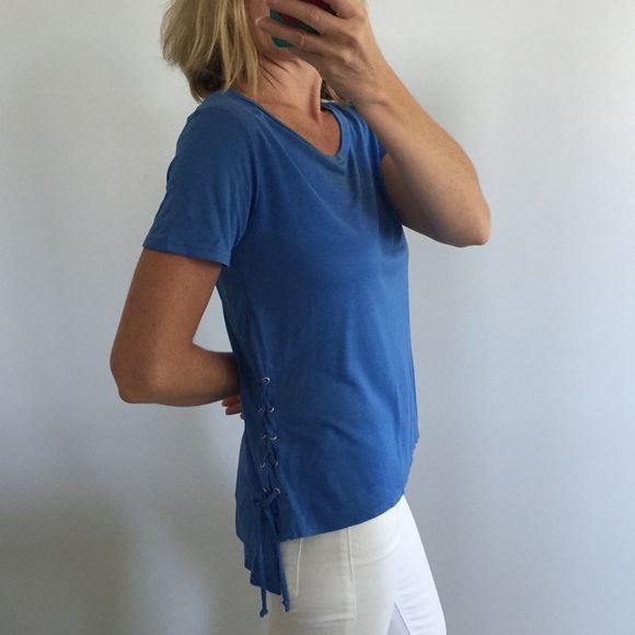 Must Have Tops - ♥️1 SM LEFT♥️Short Sleeve Top with Side Lace Up