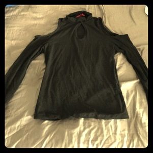 Exposed shoulder long sleeve