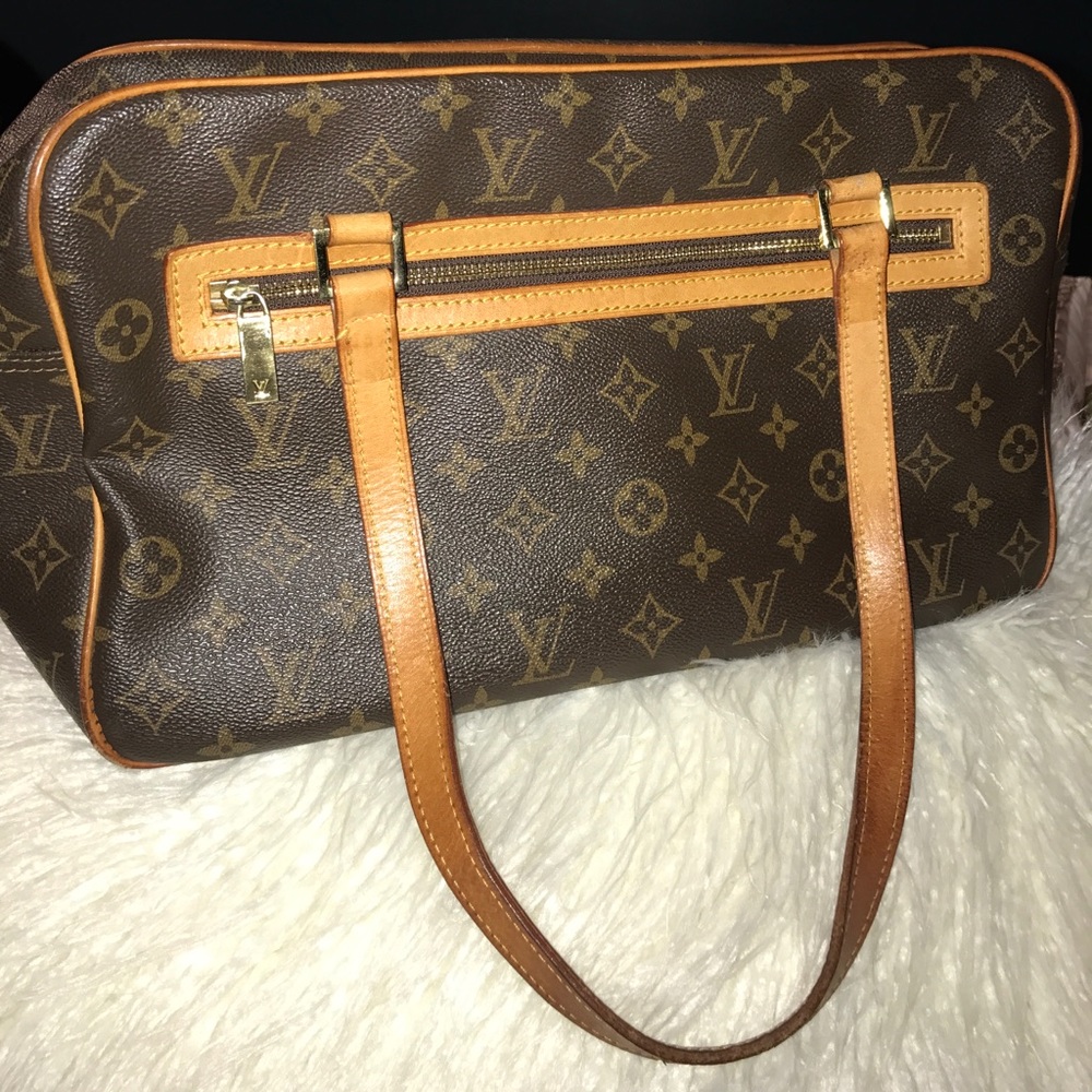 Authentic Louis Vuitton Monogram Cite GM