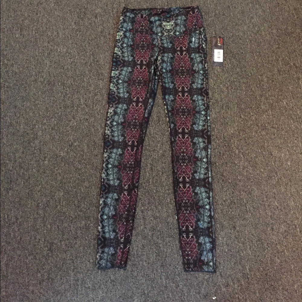 Capezio yoga pants/leggings size XS