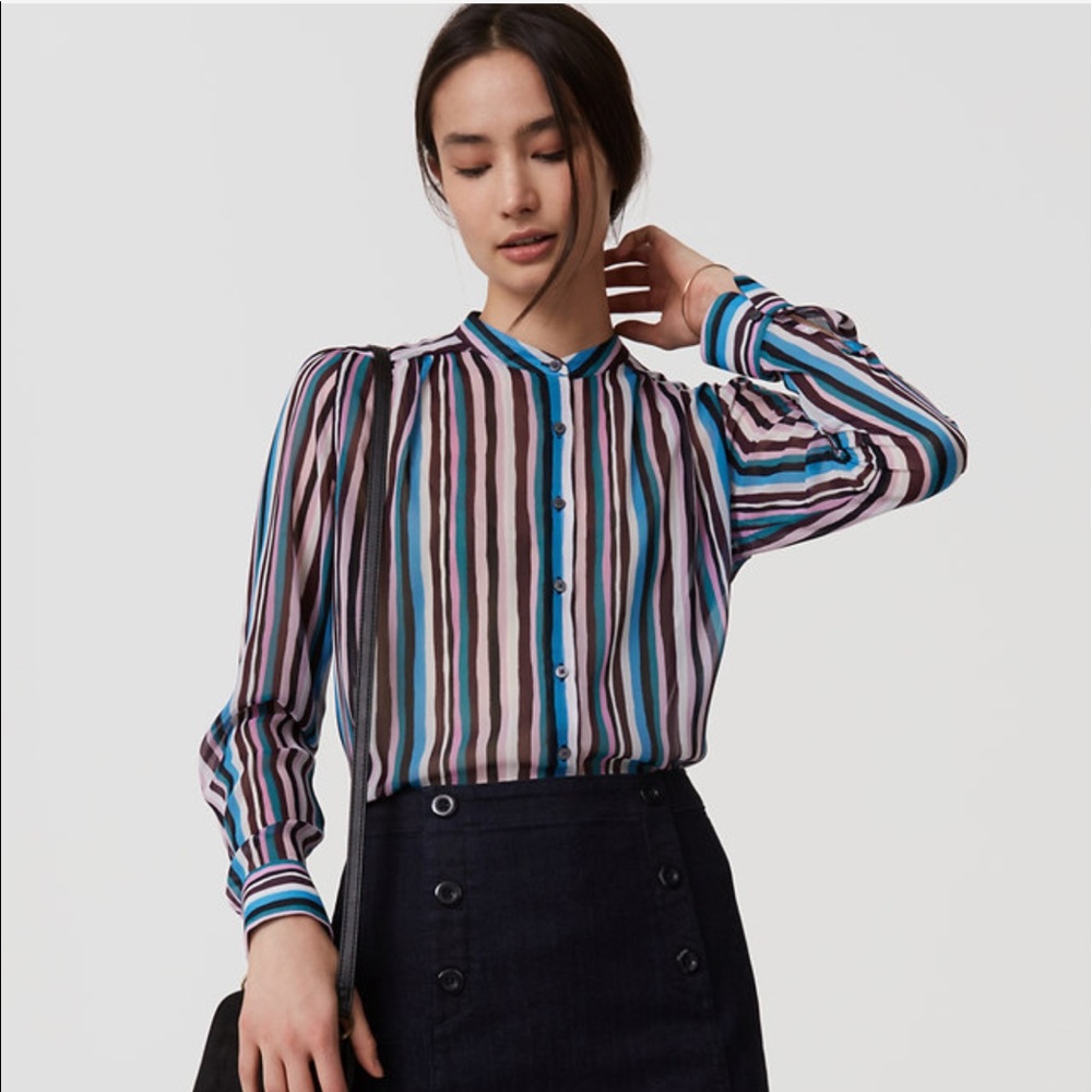 NWT Ann Taylor LOFT Striped Blouse in Size Small