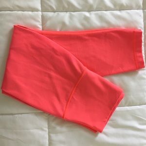 Lululemon Wunder Under Crop size 4