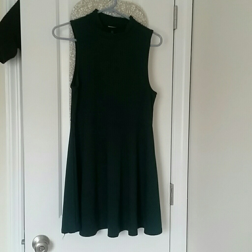 Sleeveless dress