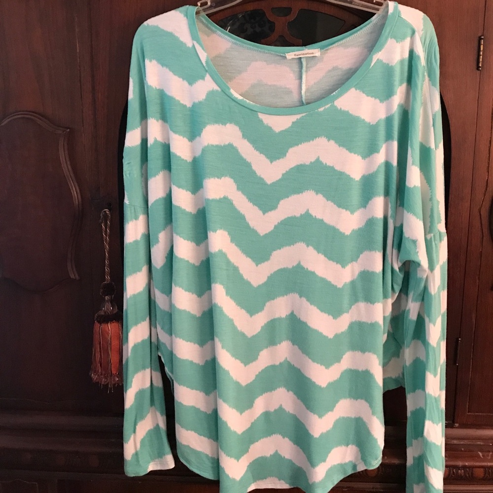 Cute piko top!