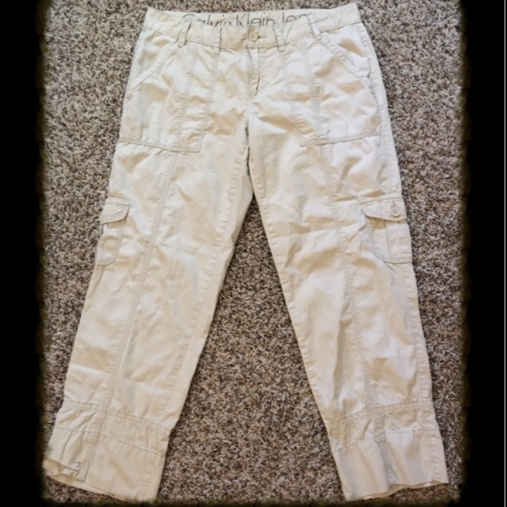🌺Calvin Klein Capris, Size 8🌺