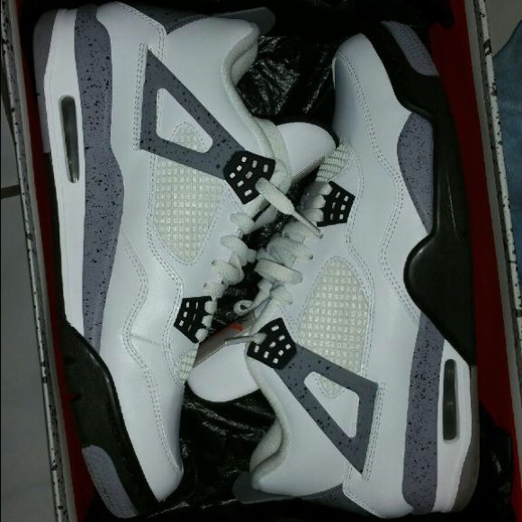 Shoes Jordans all sz 11 main image 4