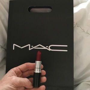 MAC cremesheen lip color in Dare You