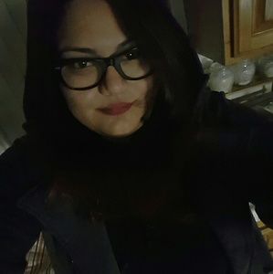 Meet your Posher, Jacquelyn