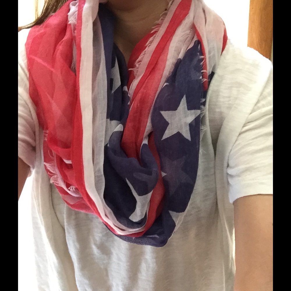 Infinity American flag scarf! 💯 polyester