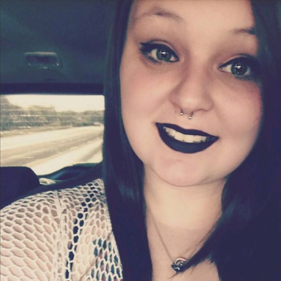 Meet your Posher, Brandi - Picture 1 of 1