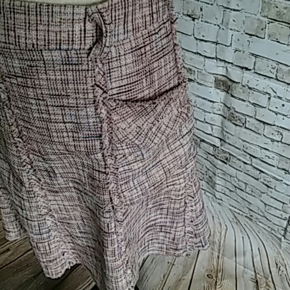 Lined Tweed Skirt with Pockets! - Picture 2 of 5