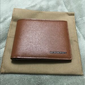 Burberry wallet (Tan).