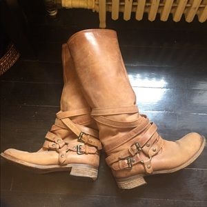 Steve Madden Salerno Boots