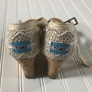 Toms wedges