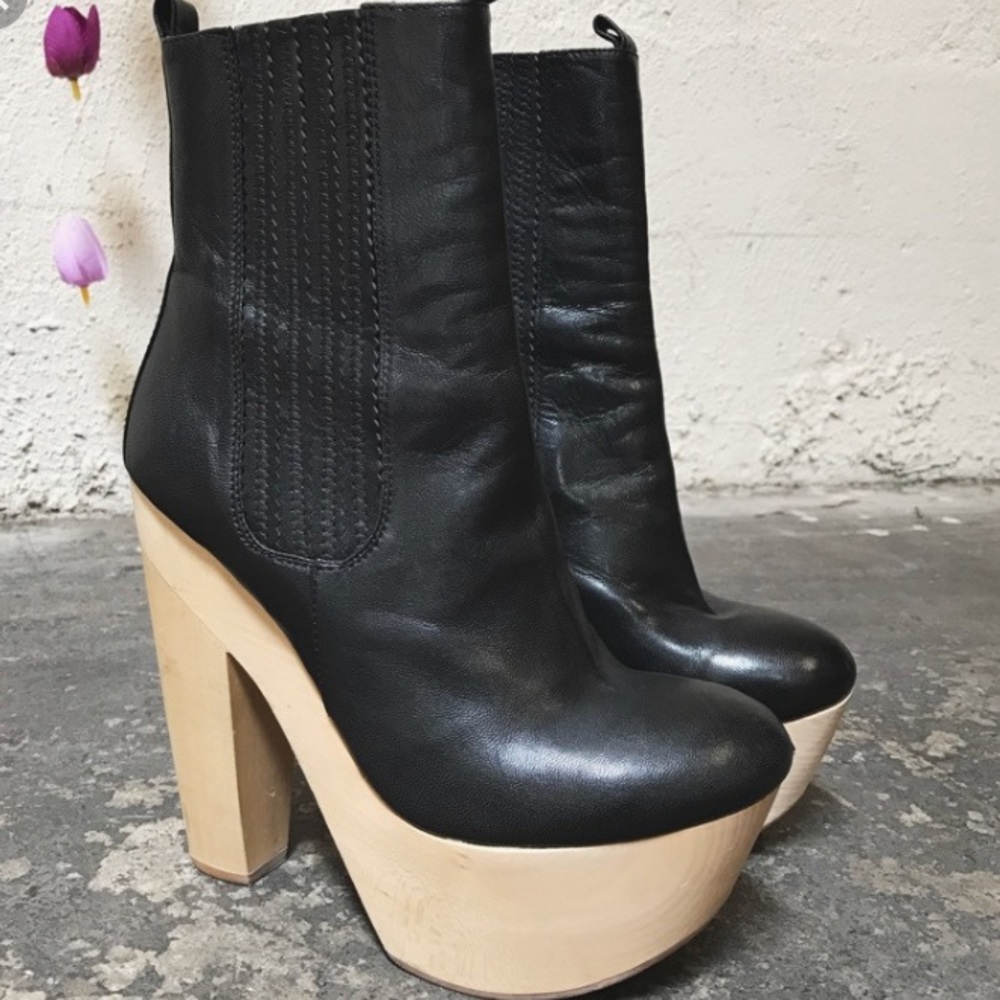 Chloe Sevigny for Opening Ceremony boots sz 8