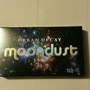 Urban decay moondust palette