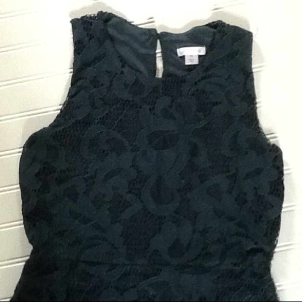 EUC hunter green lace dress
