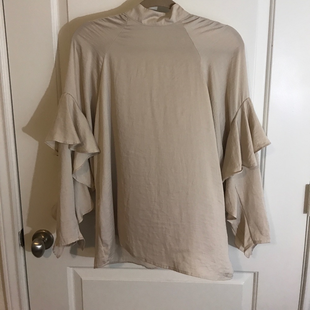 HM Conscious long sleeve ruffle top