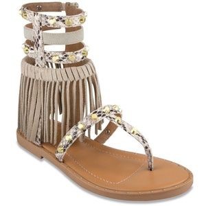 Mari. A PIXIE SUEDE GLADIATOR FRINGE SANDALS 9.5