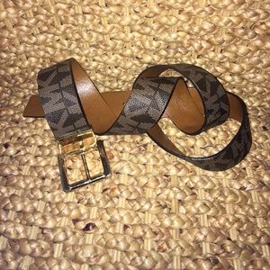 AUTHENTIC MK Reversible Belt!