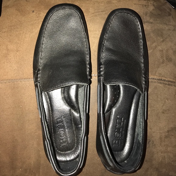 Born Other - Men's Born slip on loafers leather shoes Size 9