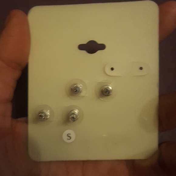 NEW - Beautiful CZ Earring Set - Both for 20$ - Picture 4 of 4