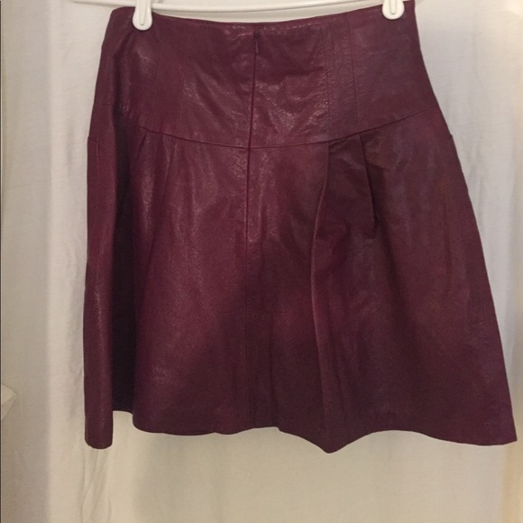 Leather skirt - Picture 3 of 3