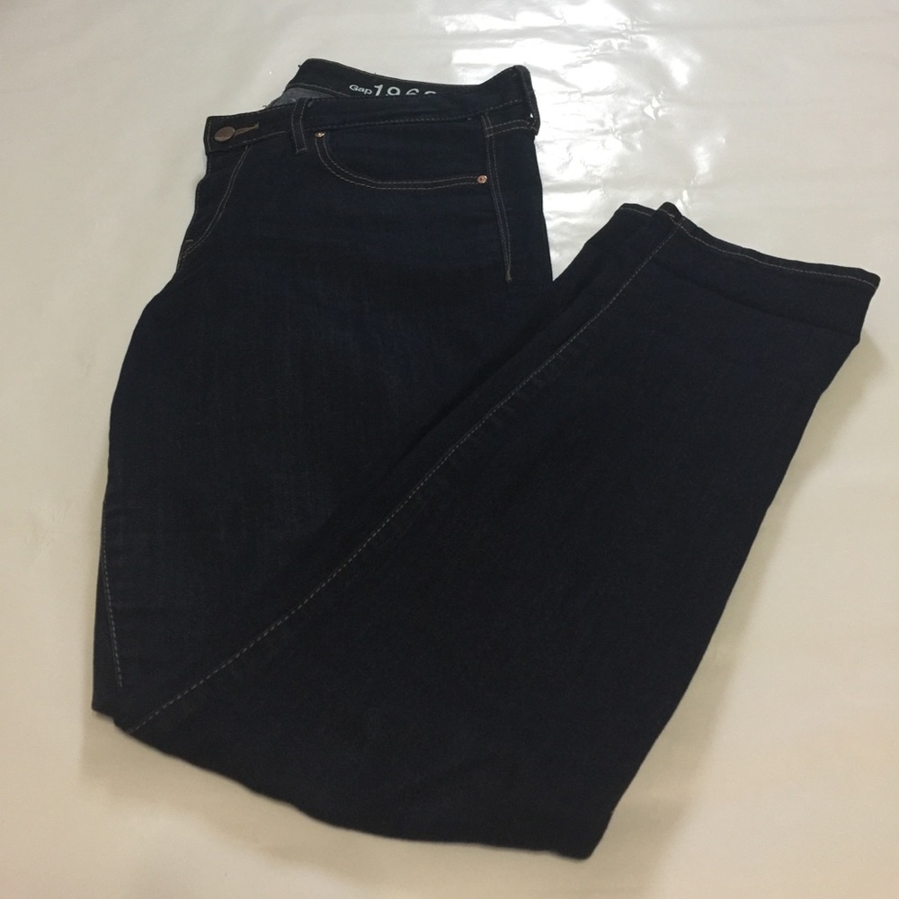 Gap Dark Wash Skinny Jeans