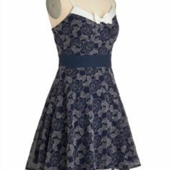 ModCloth Dainty Doodler Dress - Picture 2 of 5