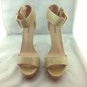 Clearance‼️ Bebe Karrie Gold Heels Size 9