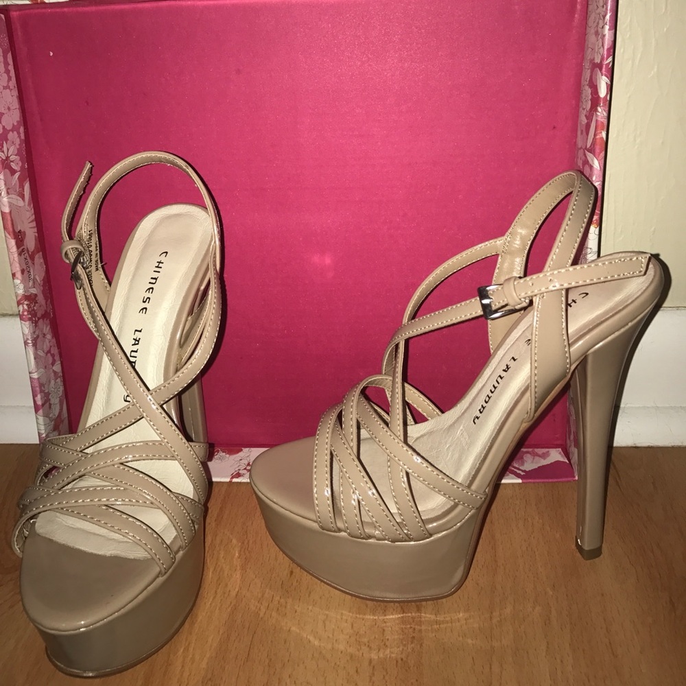 Chinese Laundry Teaser Platform Heels