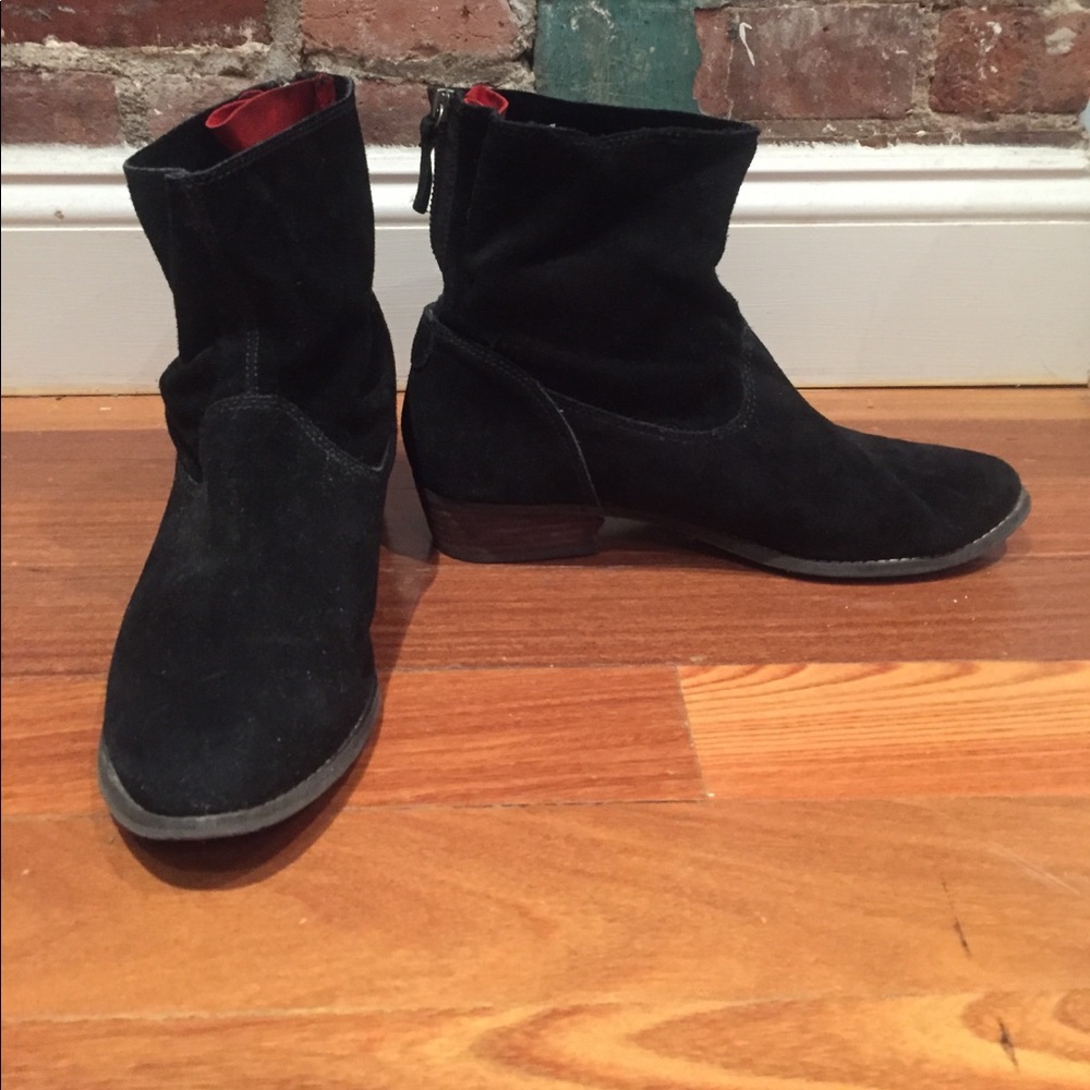 Dolce Vita Flat Ankle Boots
