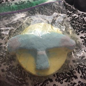 Skydancer Far From the Madding Guns Bath Bomb Lush