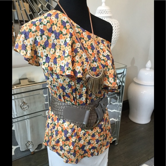 Maple One Shoulder Blouse - Picture 4 of 8