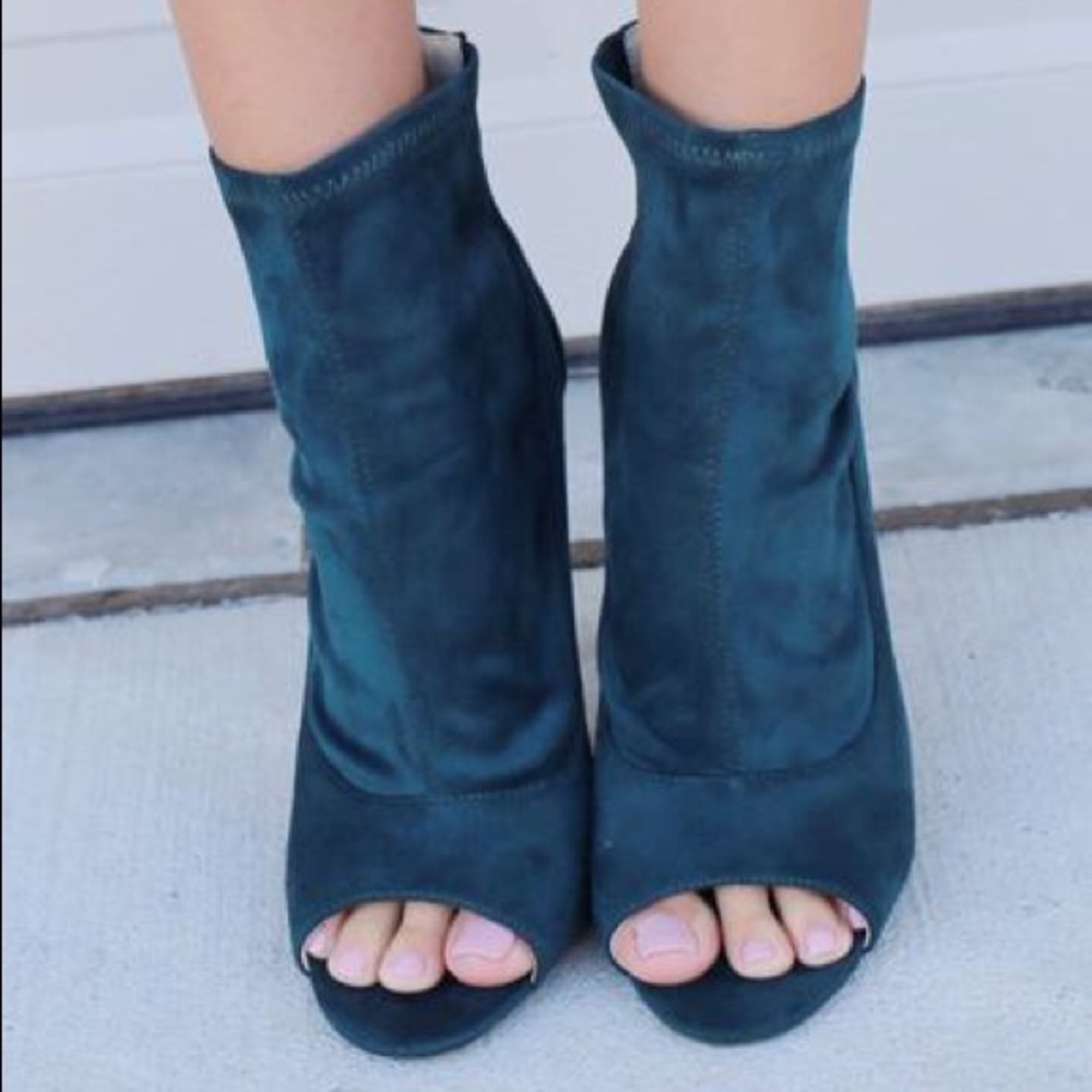 Velvet Peep Toe Peep Toe Booties - Picture 4 of 6