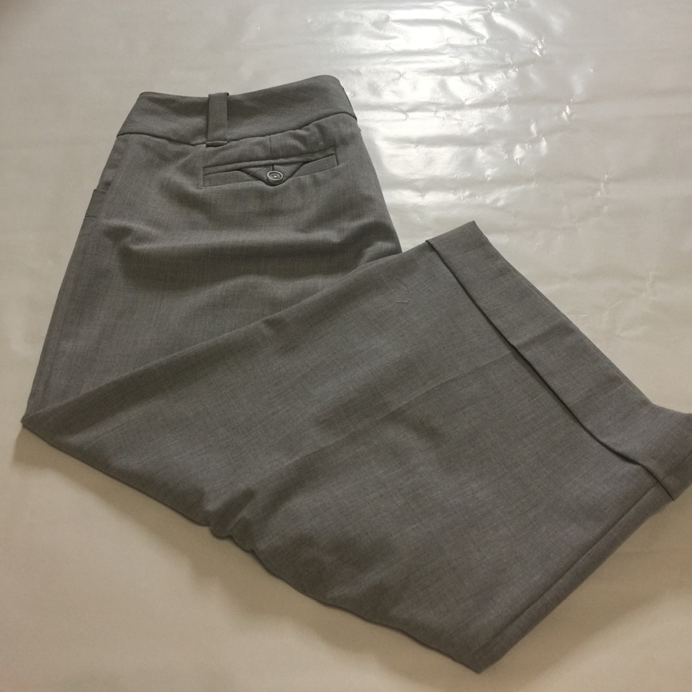 Limited Cropped Pants